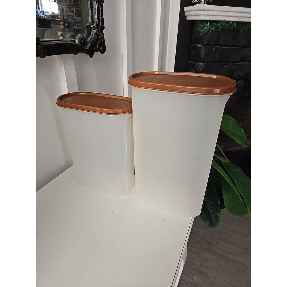 Vtg Tupperware Lot 2 Tall Sheer 12 1/4 Cup Container and 9 3/4 Brown Lids - Picture 5 of 7